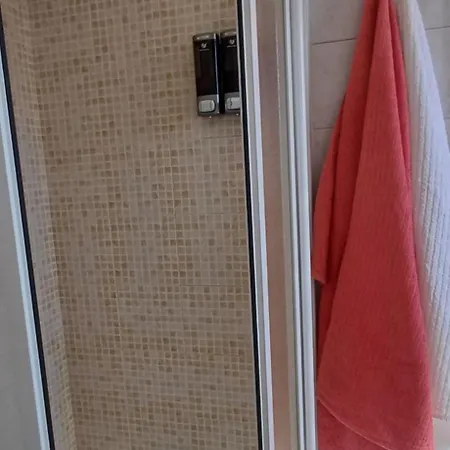 Valeri Bed and Breakfast 3*
