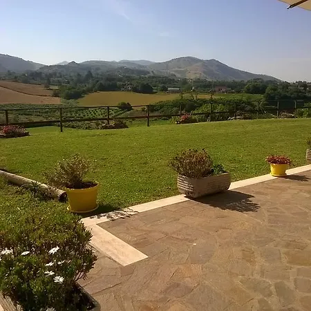 לינה וארוחת בוקר Valeri