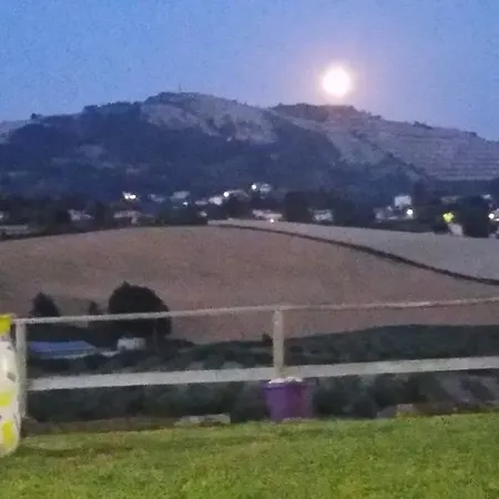 לינה וארוחת בוקר Valeri