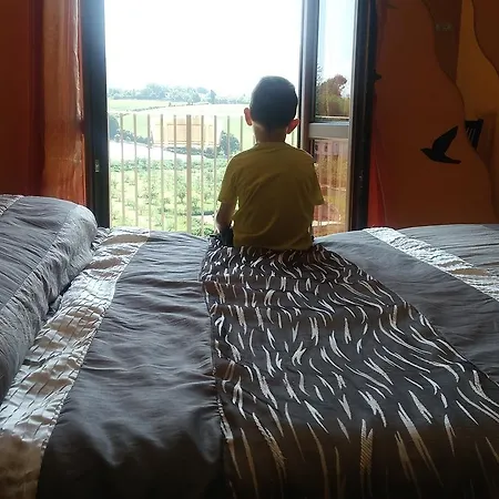 לינה וארוחת בוקר Valeri 3*